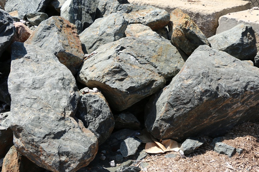 Boulders Rockford Il Benson Stone Co, Blue Landscape Stones