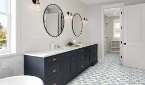 patterned tile flooring design in a farmhouse bathroom